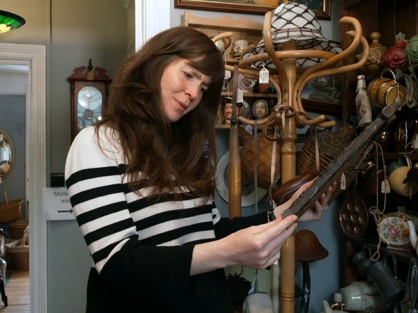 Antiques Road Trip - Pontypridd to Bee Town
