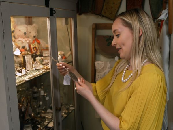 Antiques Road Trip - Neigh Money, Neigh Problem