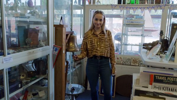 Antiques Road Trip - An Unusual Nut