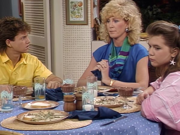 Growing Pains - Aloha, Parts 1 & 2
