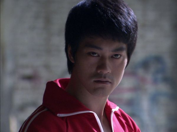 Bruce Lee - A Lenda - Bruce Lee: A Lenda - Episódio 31