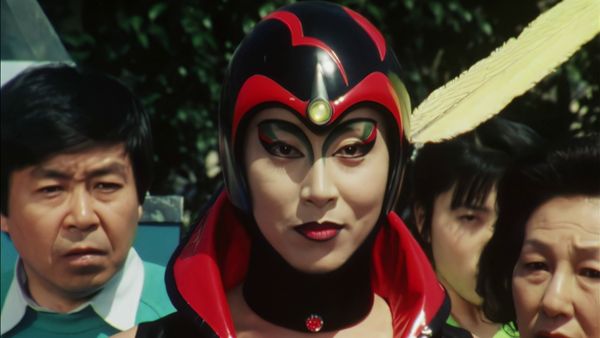 Kamen Rider Black RX - Um Deserto em Tóquio