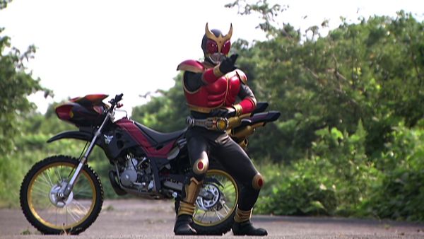 Kamen Rider Kuuga - Cooperación