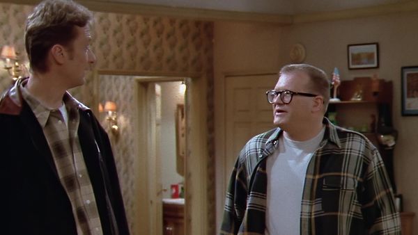 The Drew Carey Show - Two Drews And The Queen Of Poland Walk Into A Bar