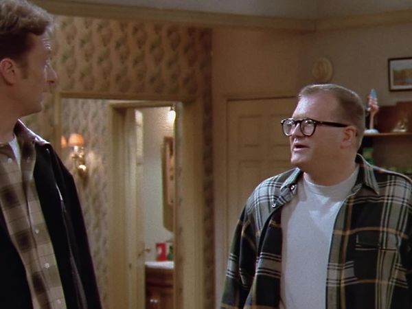 The Drew Carey Show - Two Drews And The Queen Of Poland Walk Into A Bar