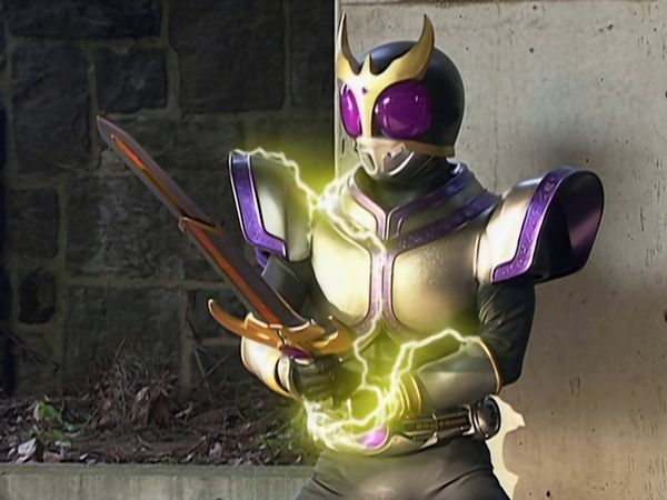 Kamen Rider Kuuga - Reforzamiento