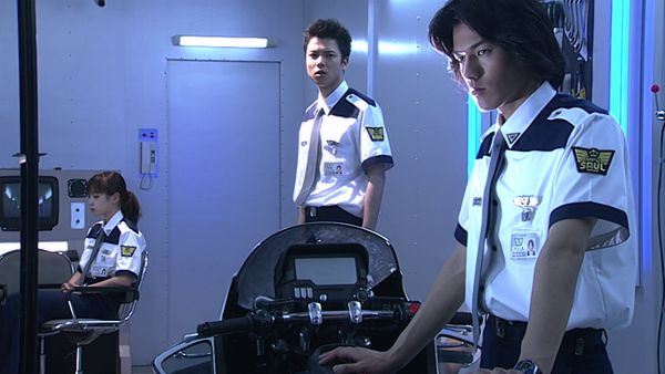 Kamen Rider Agito - Fin del equipo decidido