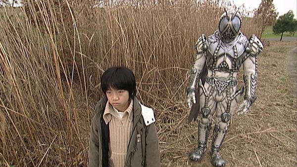 Kamen Rider 555 - Faiz - Las Especies en Peligro de Extinción