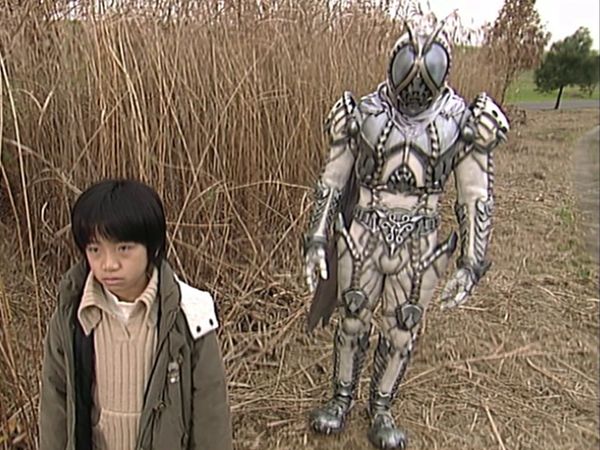 Kamen Rider 555 - Faiz - Las Especies en Peligro de Extinción