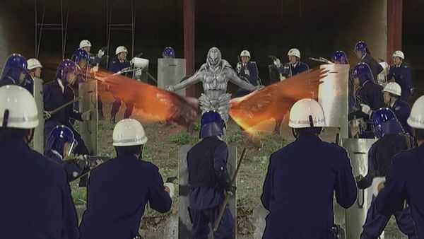 Kamen Rider 555 - Faiz - Las Alas Rotas