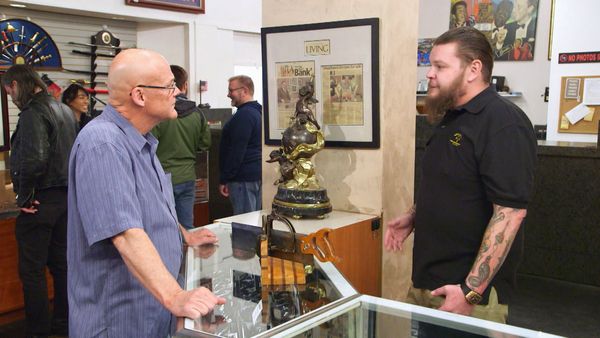Pawn Stars - Episode 2215