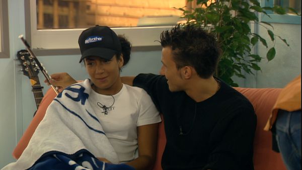 Big Brother - Alida's glitschiger Duschmoment! I Tag 3 Staffel 2