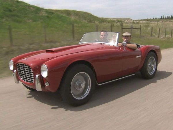 Mi Coche Clasico - Autos deportivos italianos de los años 50