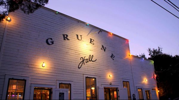 Landmarks: The Stages of Country Music - Gruene Hall