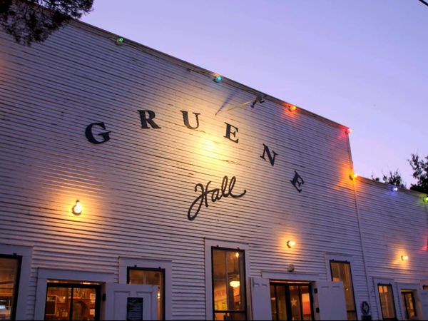 Landmarks: The Stages of Country Music - Gruene Hall
