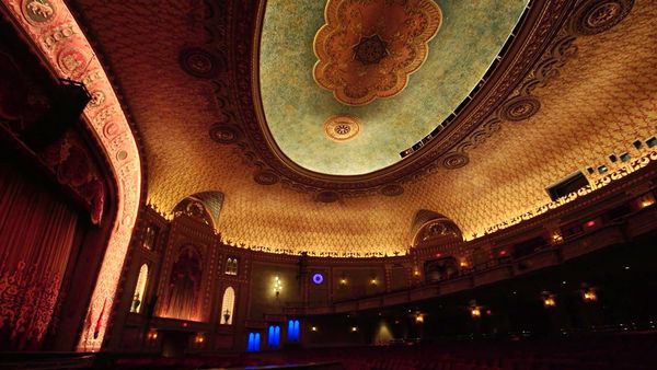 Landmarks: The Stages of Country Music - Tennessee Theatre