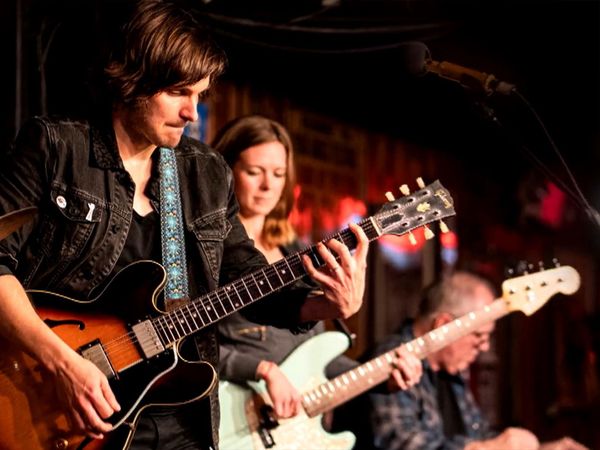 Landmarks: The Stages of Country Music - Live on Stage