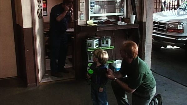 Unsolved Mysteries with Dennis Farina - Episode: 12