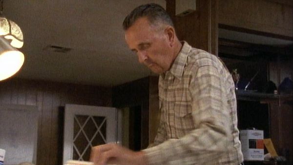 Unsolved Mysteries with Dennis Farina - Episode: 16