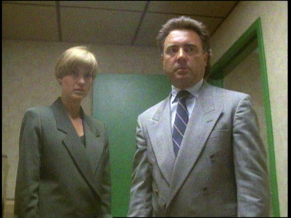 Unsolved Mysteries with Dennis Farina - Episode: 22