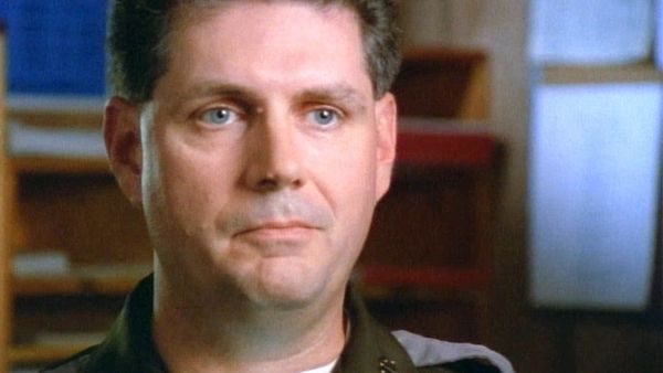 Unsolved Mysteries with Dennis Farina - Episode: 7