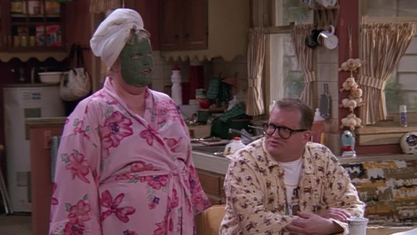 The Drew Carey Show - Do The Hustle