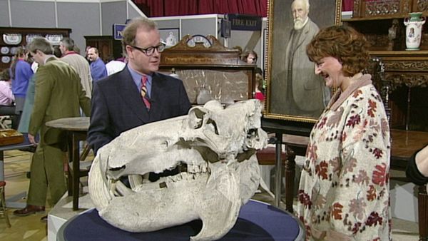 Antiques Roadshow UK - Welshpool