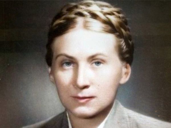 Hitler's Handmaidens - Female Fuhrers