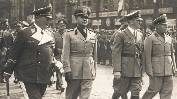 How To Lose A War - The Men Who Gave The Orders