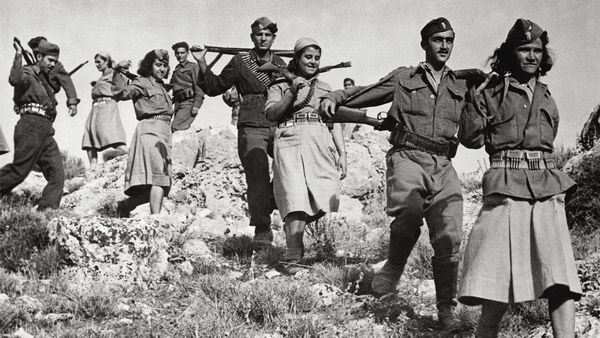 How To Lose A War - Conquering Heroes