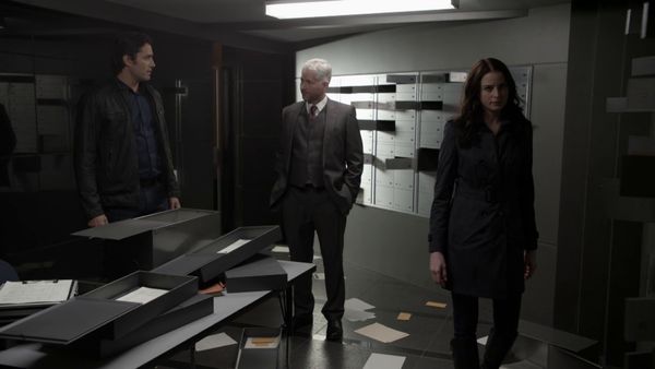Continuum - Minuto para vencer