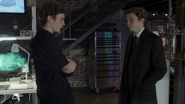 Continuum - Um minuto muda tudo