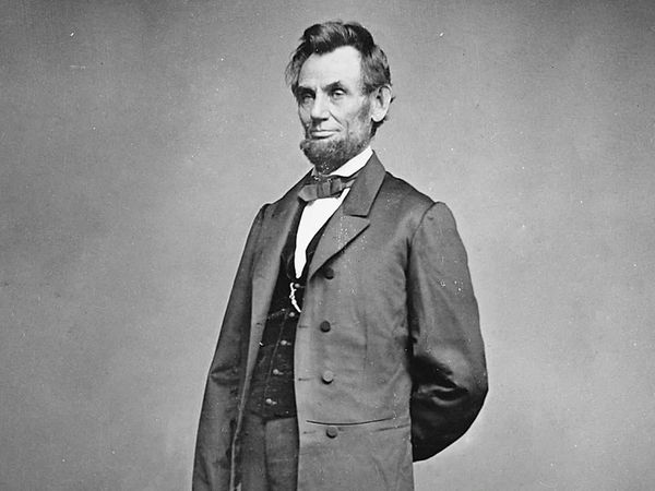 Lincoln: Divided We Stand - A Country on the Edge