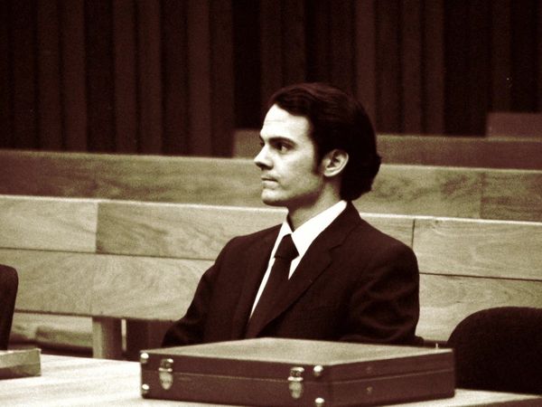 Born to Kill? - The Serial Killing Saviour