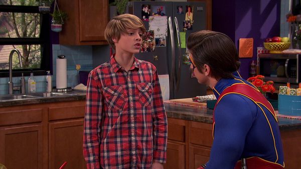 Henry Danger - O Capitão da Casa
