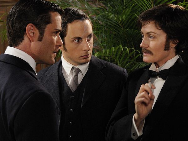 Murdoch Mysteries - Victor Victorian