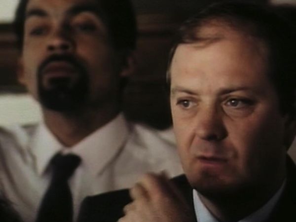 London's Burning - Episode 9