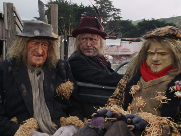 Worzel Gummidge Down Under - Weevily Swede