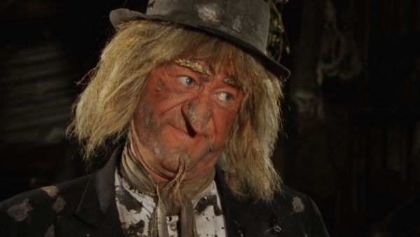 Worzel Gummidge Down Under - Runaway Train