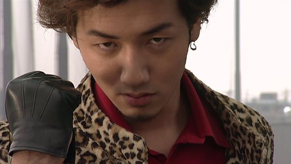 Kamen Rider Ryuki - El Surgimiento de un Nuevo Tipo
