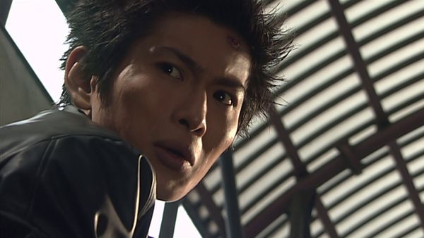 Kamen Rider Ryuki - El misterioso Tren del desierto