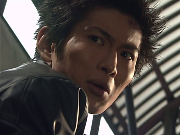 Kamen Rider Ryuki - El misterioso Tren del desierto