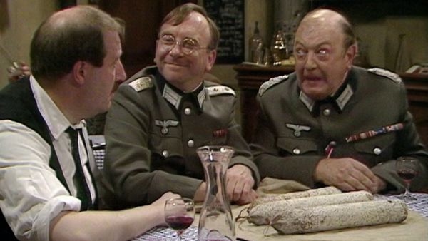 Allo 'Allo! - Das Werben der Witwe Artois