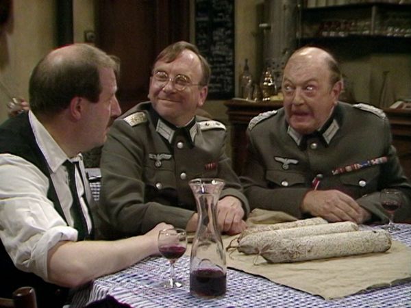 Allo 'Allo! - Das Werben der Witwe Artois