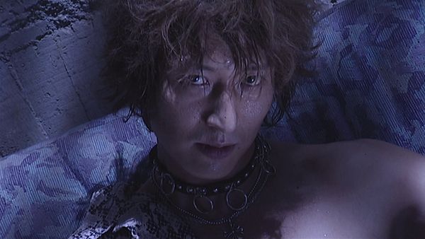 Kamen Rider Ryuki - El Secreto de la Ouja