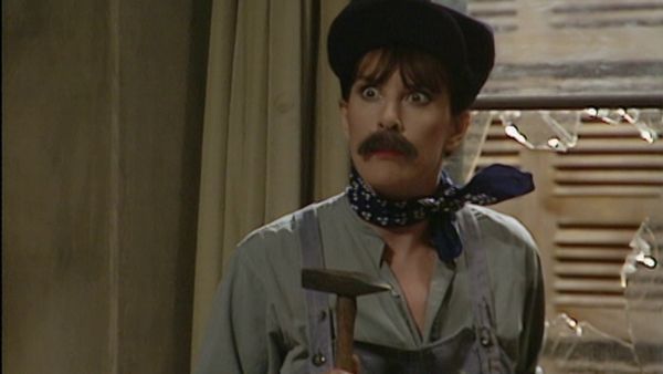 Allo 'Allo! - Explosive Plumpuddings