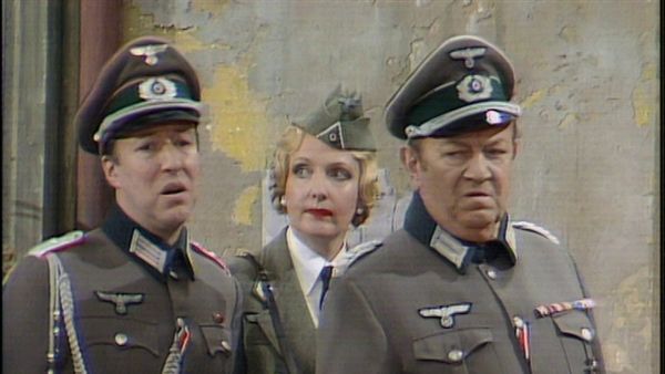 Allo 'Allo! - Minenabwurf
