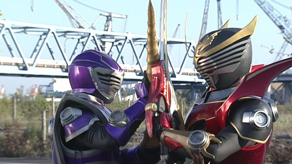 Kamen Rider Ryuki - Recuerdos de Hermano y Hermana
