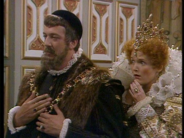 Blackadder II - Ketten