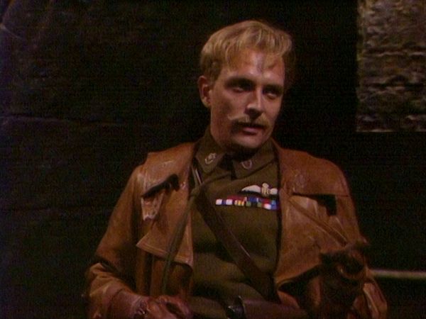 Blackadder Goes Forth - Unter Donnervögeln